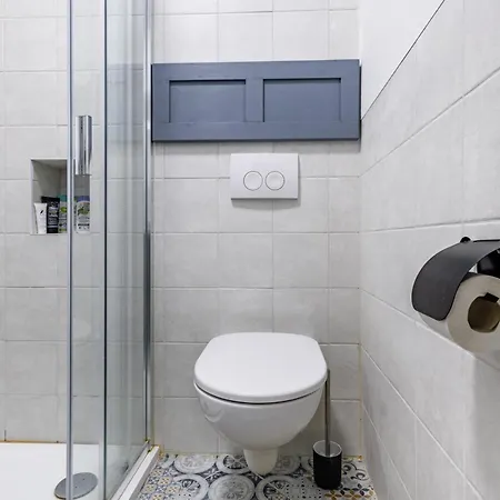 Appartamento Adm Modern Old Town Gem - Tv, Coffee *
